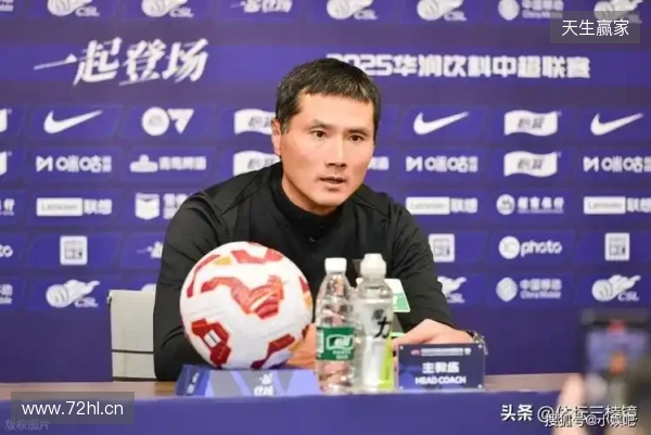 邵佳一：理解球迷恨铁不成钢的心情，这对我来说是一种动力